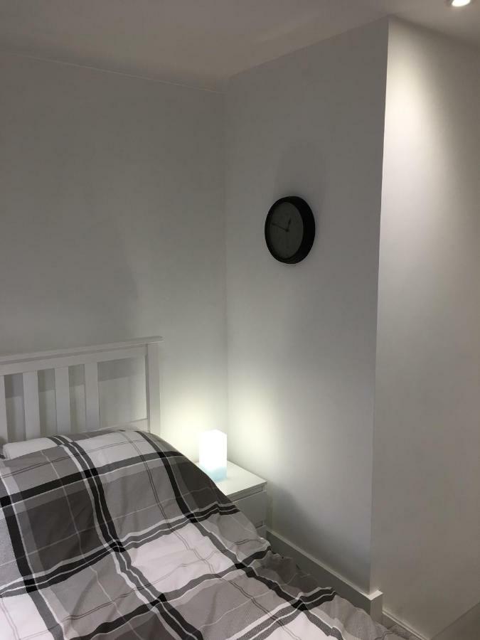 The Snap Pad Boutique Apartment Royal Tunbridge Wells Exterior foto